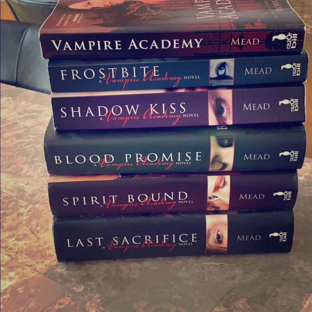 Vampire academy full 6 book set